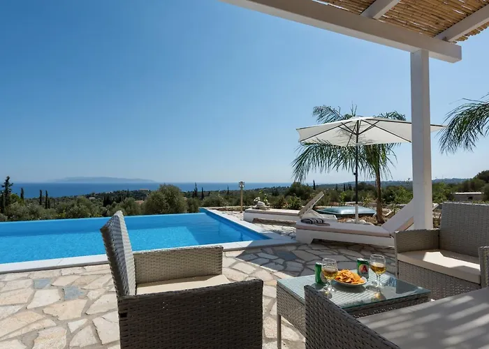 Trapezaki Garden Villa *