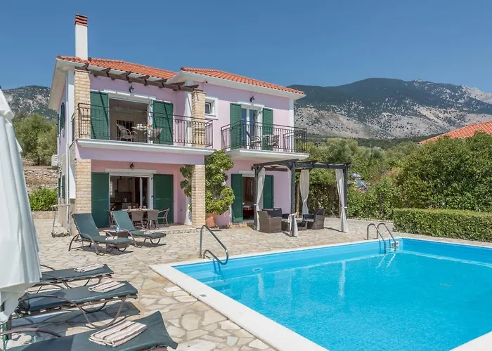 Villa Trapezaki Garden *