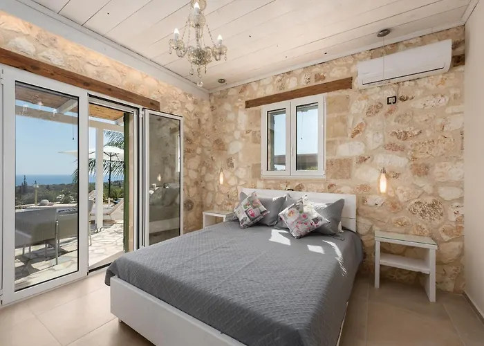 Trapezaki Garden * Mousata