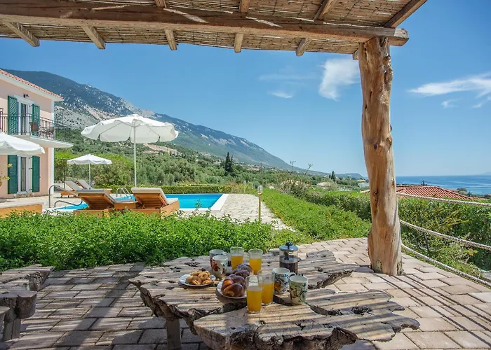 Villa Trapezaki Garden *