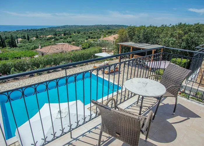 Villa Trapezaki Garden *