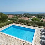 Villa Trapezaki Garden *