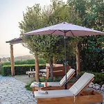 Trapezaki Garden Villa