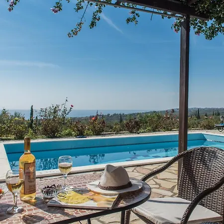 Trapezaki Garden Μουσάτα