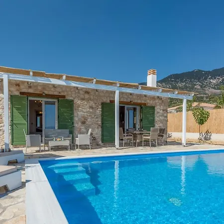 Trapezaki Garden * Μουσάτα