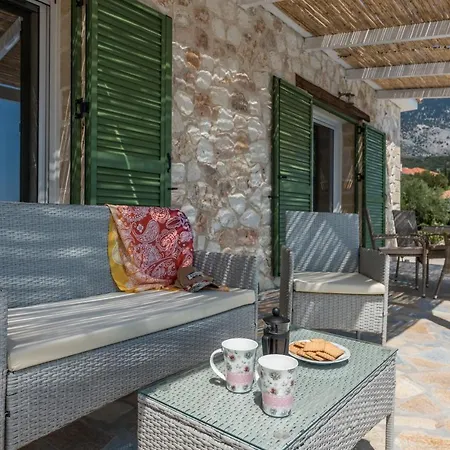 Βίλα Trapezaki Garden