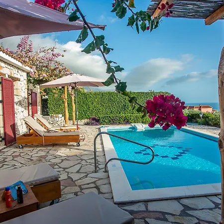 Trapezaki Garden Βίλα