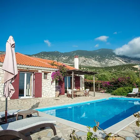 Trapezaki Garden Villa