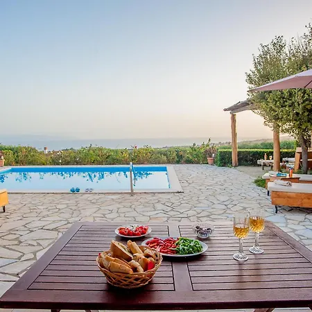 Βίλα Trapezaki Garden *