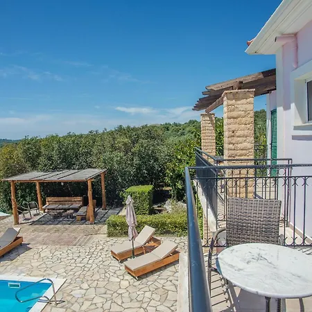 Trapezaki Garden Βίλα Μουσάτα