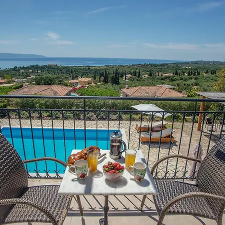 Trapezaki Garden Villa Mousata