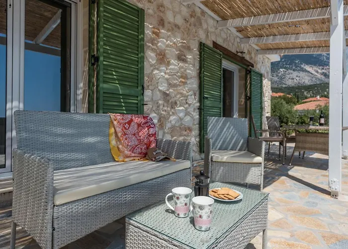 Villa Trapezaki Garden