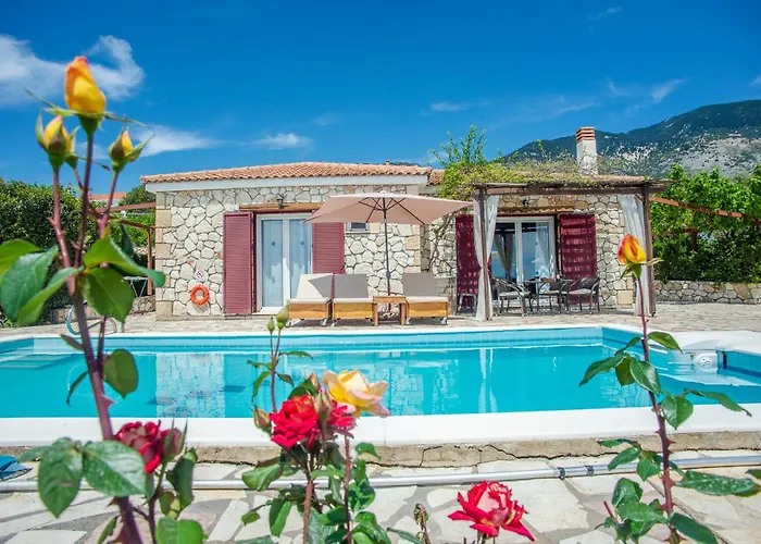 Trapezaki Garden * Mousata