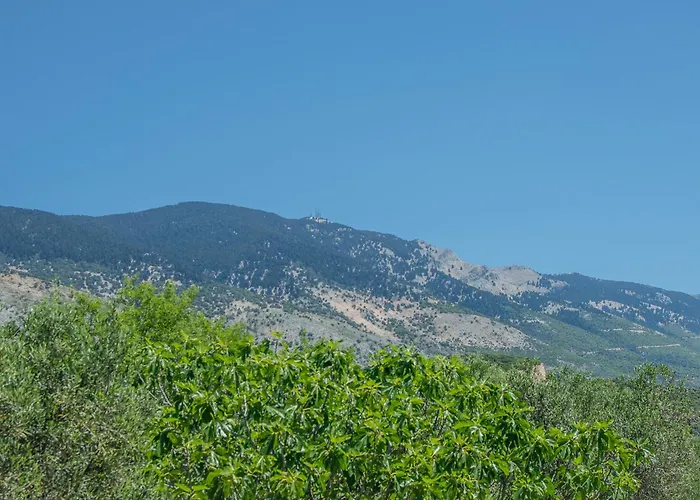 Villa Trapezaki Garden Mousata