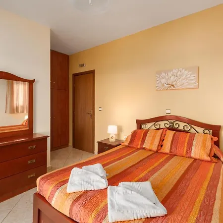 וילה Trapezaki Garden *