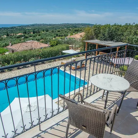 וילה Trapezaki Garden *